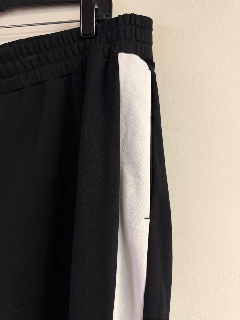 NWT Express Black & White Ankle Track Pants Size XL